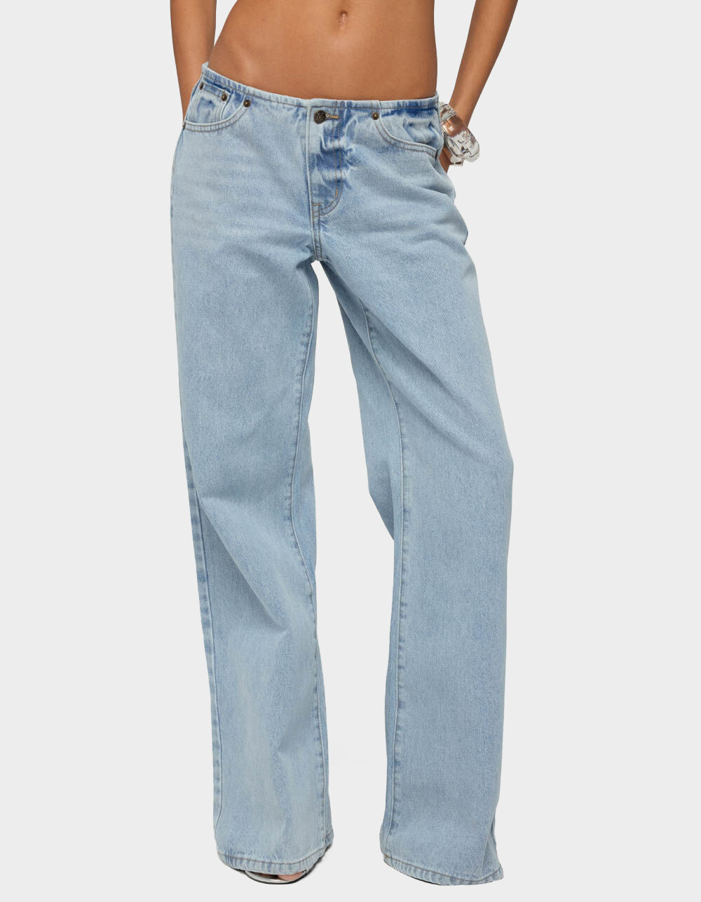 EDIKTED Veya Low Rise Baggy Jeans