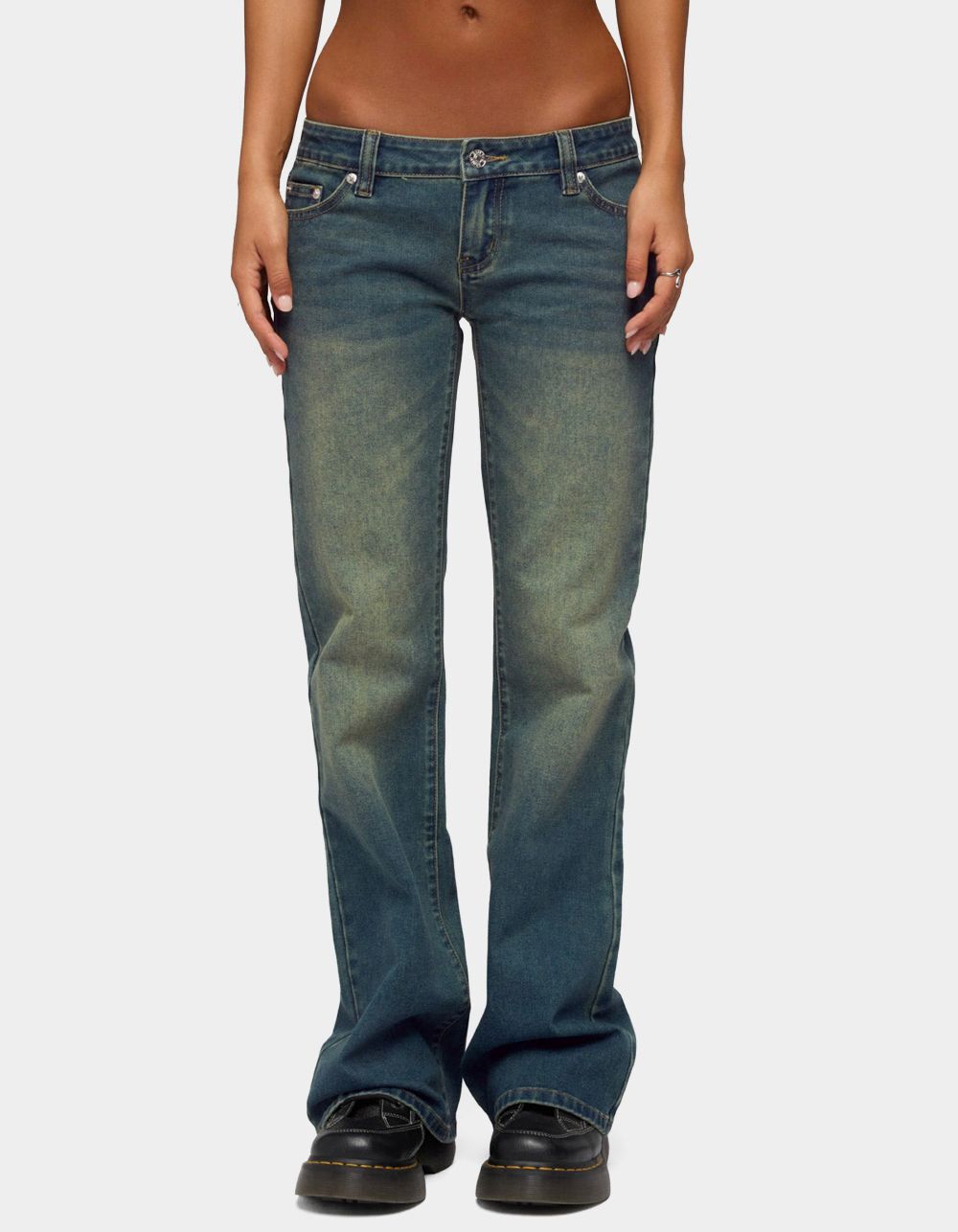 EDIKTED Moonie Low Rise Bootcut Jeans